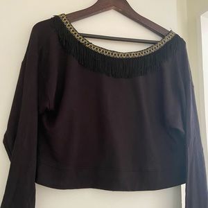 Long sleeve crop top with neckline detail